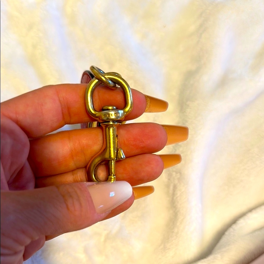 Gucci Red and Gold Key chain - Picture 4 of 4